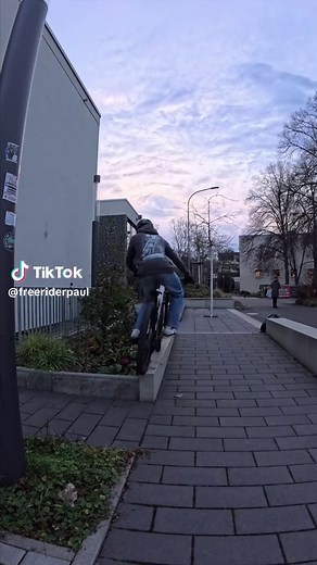 MTB Tricks 43: Freeride Mountain Biking with Insta360