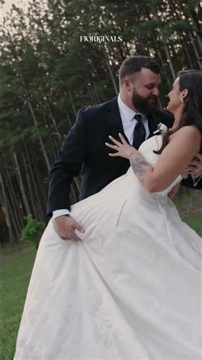 Wedding Moments Kiss, Embrace, & Celebrate Your Love Story!