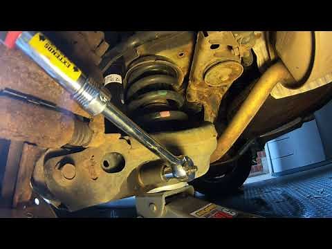 Replace Rear Struts - Honda Pilot 2011