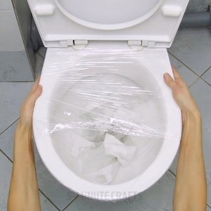 5-Minute Crafts on Instagram: "Awesome hacks for clean freaks. 😉 #5minutecrafts #video #hacks #cleanfreak #lifehacks Follow us on Twitter! (http://twitter.com/5m_crafts)"