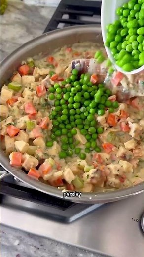 The BEST Homemade Chicken Pot Pie 🥧 Everyone Is Obsessed With! 😍