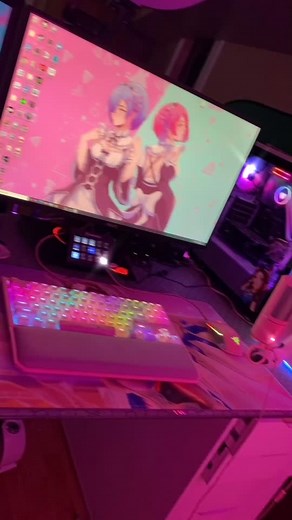 Do you think I match my setup? 🤔🤭❤️ #egirl #gamergirl #gaming #trend #gamingsetup