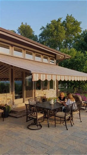 Enhancing Outdoor Living with Custom Shade Solutions ☀️🏡