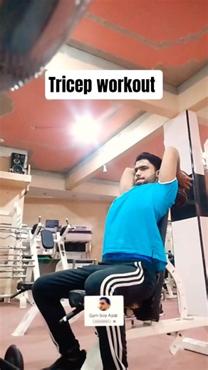 tricep workout 💪🏻 dumbbell workout Havi weight hard workout 💪🏻#Gym #motivation #bodybuilding