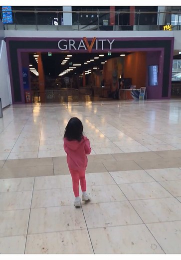 GRAVITY 📍Bluewater Shopping Centre, Dartford. Toddler Session - Weekends 9am & 10am. 💷£4.25pp (They also have weekdays sessions same price, but different times. I believe it is 10am and 11am). ❌FREE TODDLER ZONE (You don’t need to be participating on the Gravity activity for your kids to use their FREE TODDLER ZONE!!! I personally asked to confirm this! 😉 You’re welcome!❌ You need to purchase their grip socks (£3.50) and obviously you can keep them and bring them with you if you go back again