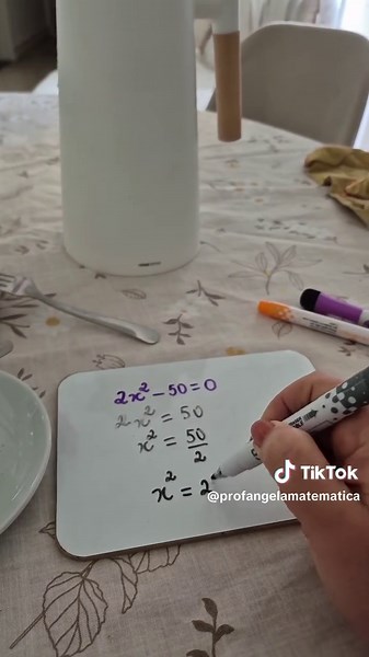 Professora Angela Matemática no TikTok