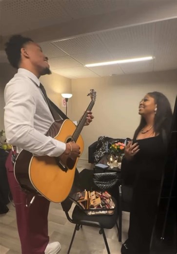 Jonathan McReynolds and Kim Burrell Duet Overview