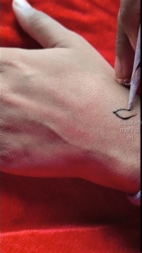 trending mehndi design 2025 #mehndidesigns #hennadesigns #latestmehndi #mehnditrend # latestmehndi