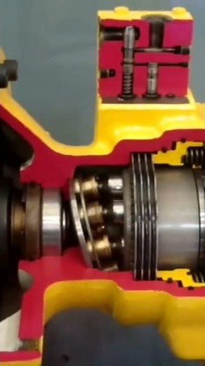 Anatomic model of hydraulic swing motor in excavator