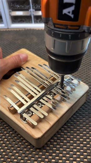 I built a 17-key Cute Teeth kalimba with ash.｜BGM：Charlie Puth - Attention｜ #wood #diy #gift