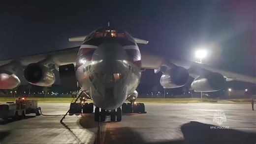 🇷🇺 Ministerio de Situaciones de Emergencia de Rusia: ⚡️ El avión Il-76 del Ministerio de Situaciones de Emergencia de Rusia llevó a los ciudadanos rusos de Egipto. La evacuación fue organizada por orden del Presidente de Rusia, Vladímir Putin, y por instrucción del Jefe del Ministerio de Situaciones de Emergencia, Aleksander Kurenkov. 🛬 El avión especial aterrizó en el aeropuerto Zhukovski, en la región de Moscú, con funcionarios diplomáticos y miembros de sus familias a bordo que cumplían su