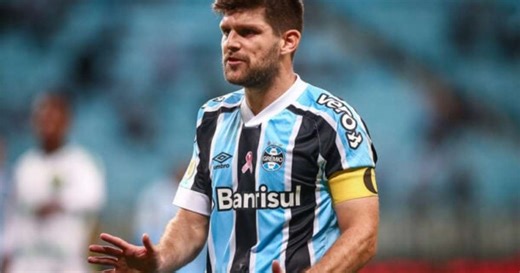 Zagueiro do Grêmio, Kannemann se naturaliza brasileiro