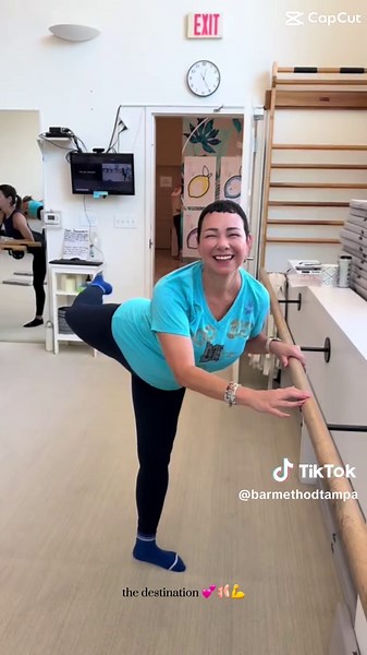 Nothing quiets the chaos like a good bar workout 💕🩰🫶 #thebarmethodtampa