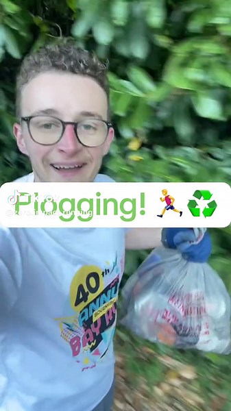 Plogging! #plogging #runtok #litterpicking