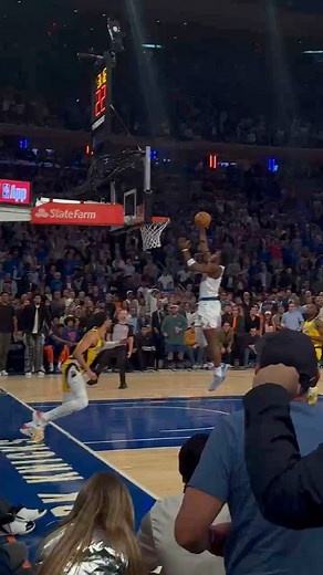 MSG ERUPTS after this OG jam to give the Knicks the lead on TNT!🔥 | NBA