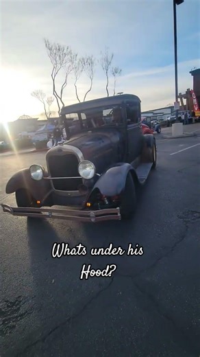 You hear the motor in this old hot rod. The headers! WTF is under his hood? #classiccars #coololdcar