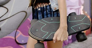 Spectra electric skateboard uses sensors underfoot for smoother control