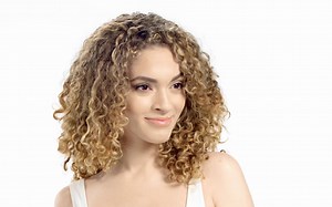 10 Simple Ways to Tie a Sarong