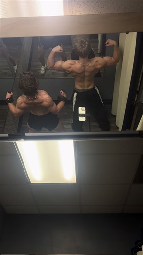 @Evan.lifts #gym #fitness #motivation #workout #fit