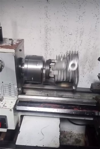 Mejoras en el AX4: Kit de cilindro y levas para motos