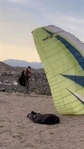 Cobra practice 🐍#paragliding #utah #shorts #sunrise
