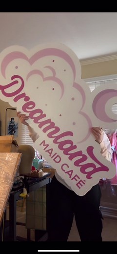 Dreamland Maid Cafe in Los Angeles