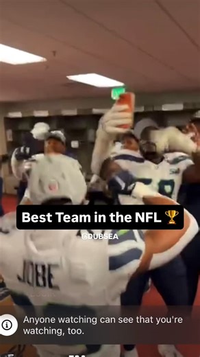 dubseasports on Instagram: "SEATTLE IS ON TOP 🏆 #DUBSEA via @tariqwoolen"