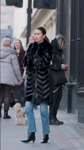 #streetstylefashion #FashionShorts #outfitinspiration #trendylook #styleguide #UrbanFashion #OOTD