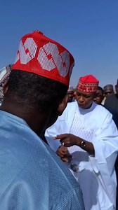 DA ƊUMI-ƊUMI: Yadda Abba Gida Gida ya tsayar da convoy ɗinsa domin taimakon wasu mutane da suka samu hatsari | Gida-Gida Tv