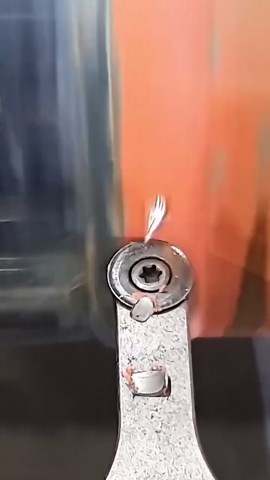 Machining a large excavator cylinder rod