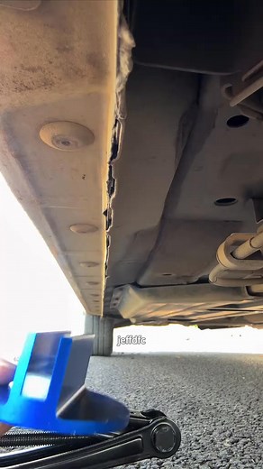 Protect your car with the Jack Pad Slotted - Universal Magnetic Frame Rail Protector! 🛠️⚡ Safely lift your vehicle while preventing damage to the frame. Easy to use, durable, and perfect for any car enthusiast! 🚗💥 | Integralan01