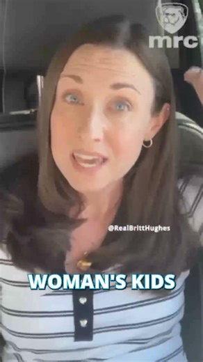 Woman Implies She'll Kill Herself and Her Kids before Being Taken By ICE #shorts