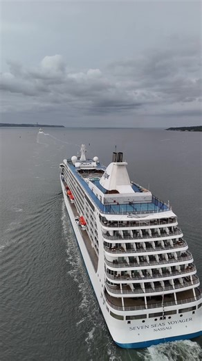 🚢 A Double Departure from Belfast – Luxury Leaves the Lough in Style 🌊✨ Belfast Harbour witnessed a stunning send-off today as two world-class cruise ships — the Seabourn Sojourn and the Seven Seas Voyager — made a graceful departure, one after the other, gliding out into Belfast Lough beneath calm skies. Leading the way was the Seabourn Sojourn, a boutique-style luxury ship known for its sleek lines, intimate atmosphere, and all-suite experience. With just over 450 guests on board, she now sa