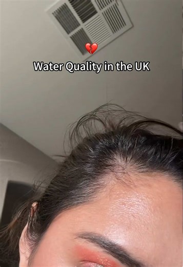 When I first moved to London the hard water literally destroyed my hair and skin and with a LOT of trial and error with diffefent products and routines, I think i’ve cracked it. #hardwater #london #acne #haircare #kiwisinlondon#ForYouDays #TikTokMadeMeBuylt #spotlight #foryou #fyp#viral #trending #tiktokuk