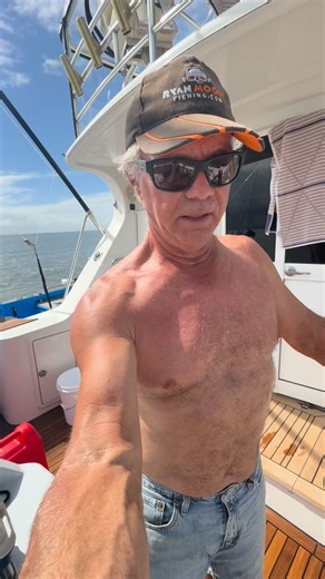 2.8K views · 227 reactions | Here’s what I do when cleaning teak decks 粒 let me know about your experiences and what you found handy when cleaning them! #Teakdeck #boatmaintenance | Ryan Moody Fishing | Facebook