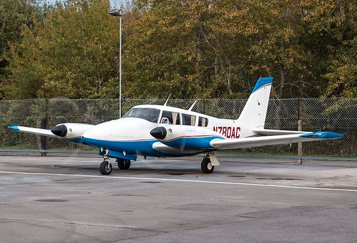 Piper PA-30 Twin Comanche - History, Technical Data & Photos - Aero Corner