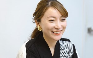 「僕が欲しいのは綾ちゃんと…」21歳の女子大生と66歳の加トちゃん、加藤綾菜が語る2人の馴れ初め秘話 | 文春オンライン