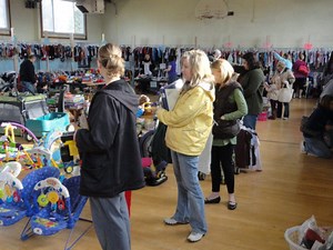 It's Mommy Market Time