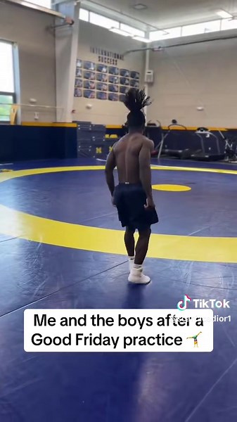 Us flipping into the weekend #wrestling #flips #d1wrestlers #fyp #wrestlingtiktok