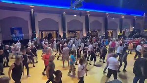 Face the Music at World Dance Masters in the Arena. This was my final workshop for the weekend. Thanks for joining me 😘 Sheet: https://www.copperknob.co.uk/stepsheets/172375/face-the-music World Dance Masters | Maddison Glover Line Dance