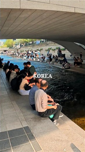 Walking Tour of Cheonggyecheon Street in Seoul, Hot Weekend in Korea 서울의 주말, 시원한 청계천거리 워킹투어
