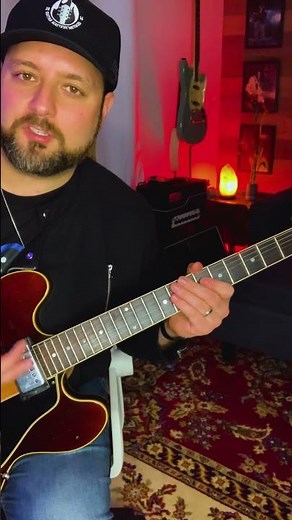 How to Solo over the Blues! (Try this!)