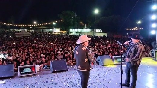 #CULIACÁN | ¡SE ARMA EL BAILE! EN EL TEATRO DEL PUEBLO Explosiva...