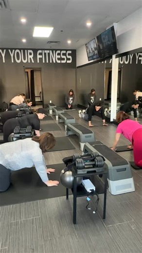 Speciale Fitness - Personal Training on Instagram: "Push-ups are a must for women in midlife because they build real, everyday strength, not just “workout strength.” They strengthen your chest, shoulders, triceps, and core all at once, which helps with posture, back support, and feeling strong doing daily stuff like carrying groceries, lifting kids, or pushing open heavy doors. They also protect your joints by building the muscles that support your shoulders and spine, plus they train your body 