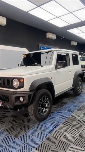 “Heat out, privacy in! Upgrade to BF Film Ceramic Tint for a smoother, cooler drive.” Stay cool, stylish, and protected with advanced ceramic technology that blocks heat, provides 100% UV protection, and ensures maximum glare reduction—without compromising visibility. ✅* BF Film Stone Ceramic * • 90% Heat Rejection | 100% UV Protection | Maximum Glare Reduction • Available Shades: Light, Medium, Super Dark 🚗 UNIT: SUZUKI JIMNY FRONT WINDSHIELD: Medium shade ALL OTHERS SIDE: Super dark Shade *Wa