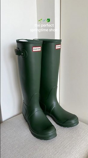 hunter boots unboxing 🚿🌱 #hunterboots #unboxing #springfashion #springstyle #springshoes #spring