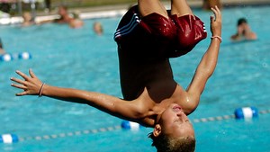 De Pere residents urge officials to keep Legion Pool open