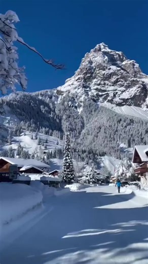 Hanni / Burghausen (@hannikornherr)’s videos with Hey Rosalie - Micke Muster