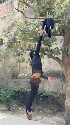 The Hardest Tree T-Shirt Challenge Ever 🌳😂 #challengevideo #shorts