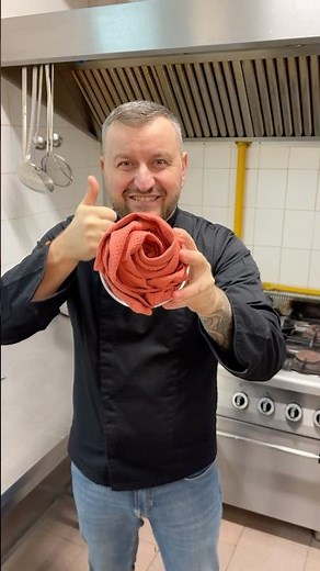 Testing a Hack: How to Fold Cloth Napkins Beautifully for the Table!